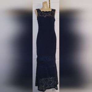 NWT Size Small Elegant Navy Blue Lace Evening Dress